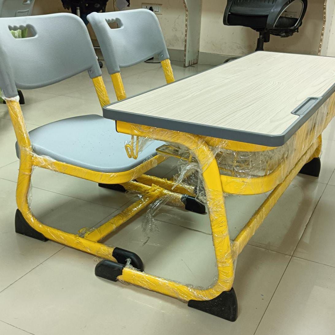 Student table and chair in yellow with black color - k Square Edutainment